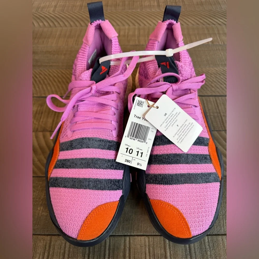 Adidas Trae Young 2 Men’s Sneaker Size 10 OR Women’s Size 11 (NWT)